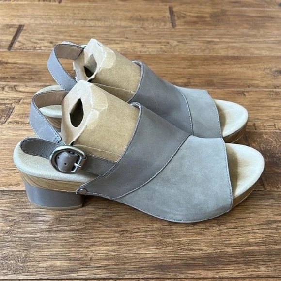 Dansko Madalyn Slingback Sandals Gray Leather Comfort Block Heels Size 39 - Picture 12 of 12